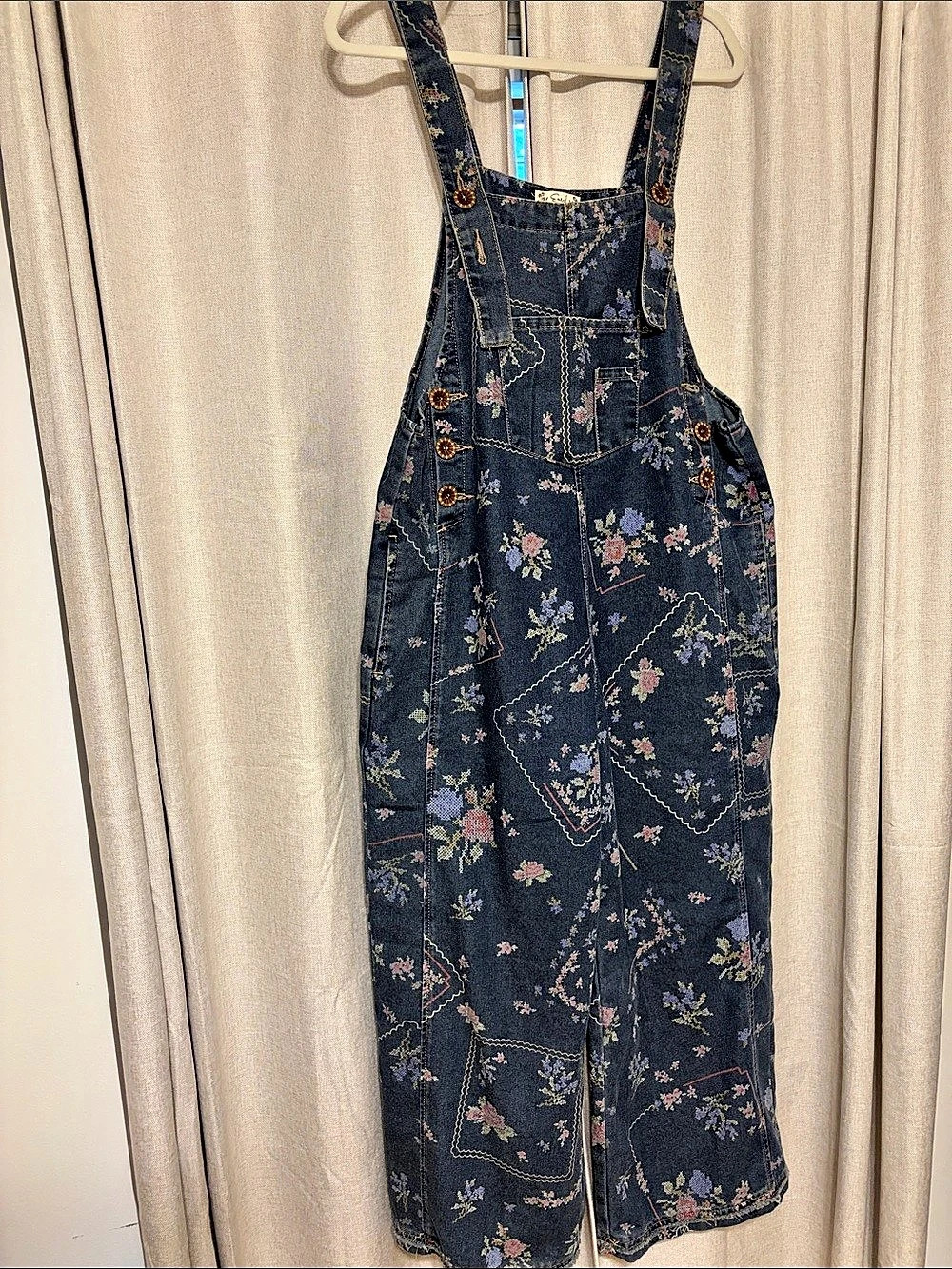 Easel  Jean Floral Denim Overalls in Blue & Pink Size Medium